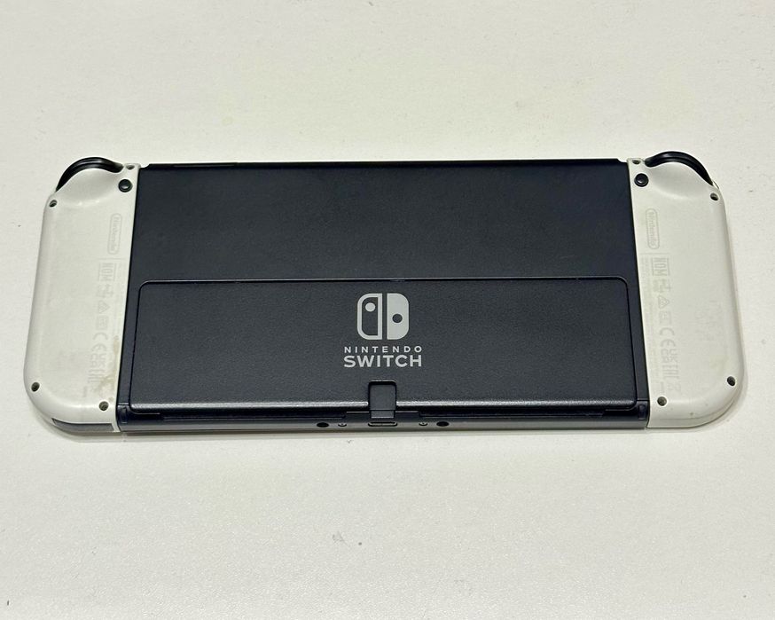 Продаю прошитый Nintendo Switch OLED