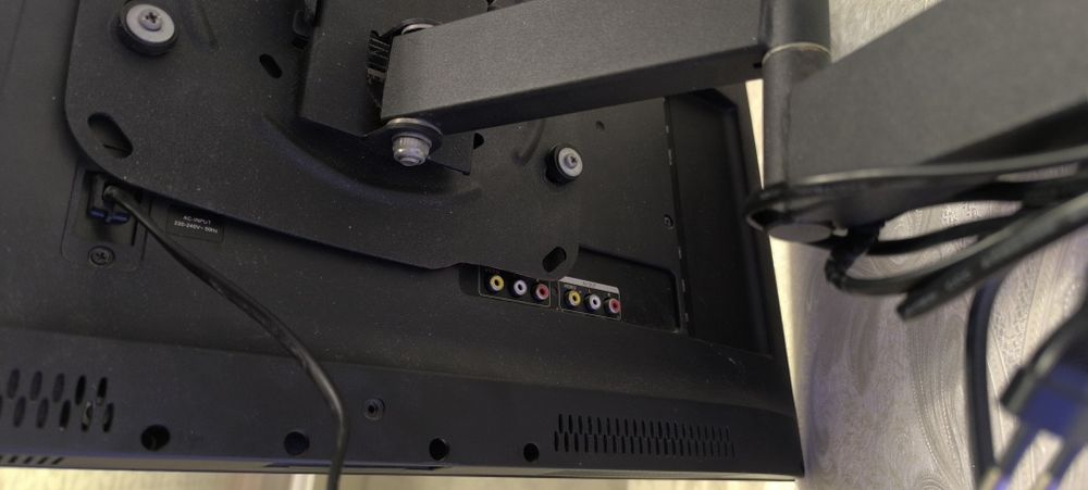 Телевизор Haier модель LE28M600