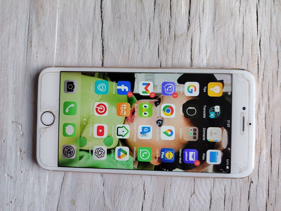 Телефон iphon 6 plus
