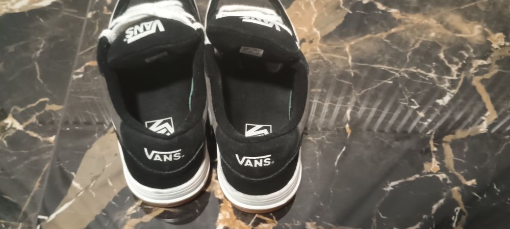VANS Hylane Low  mărime 41