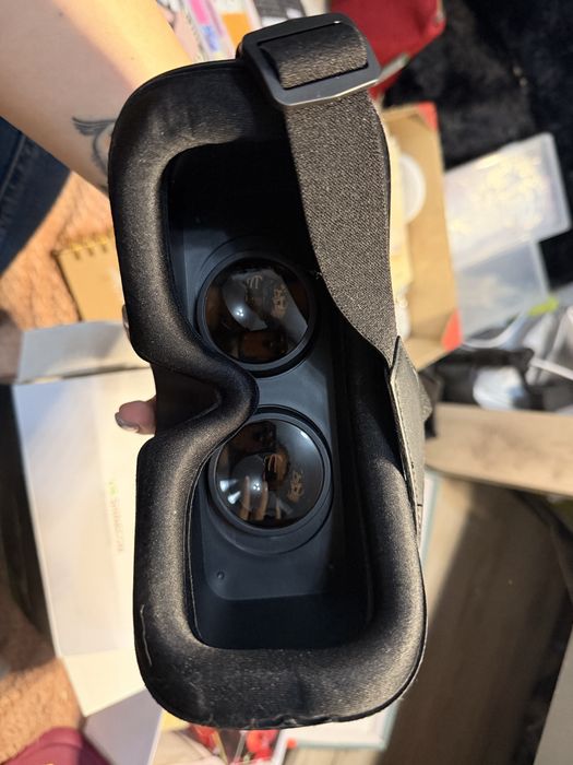 VR очила си търсят дом