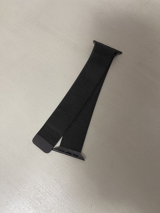 Apple watch milanese loop