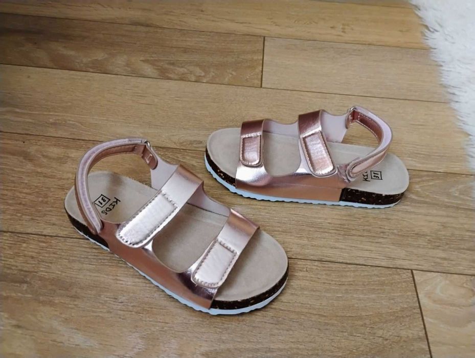 Сандали , Розови с метален ефект