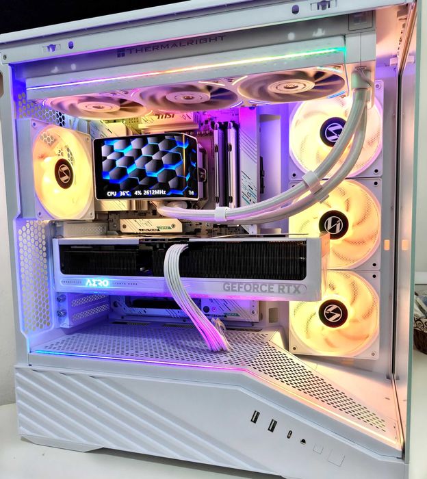 PC Ryzen 7 9800X3D RTX 5070ti 32GB 6000 CL28 2TB NVMe