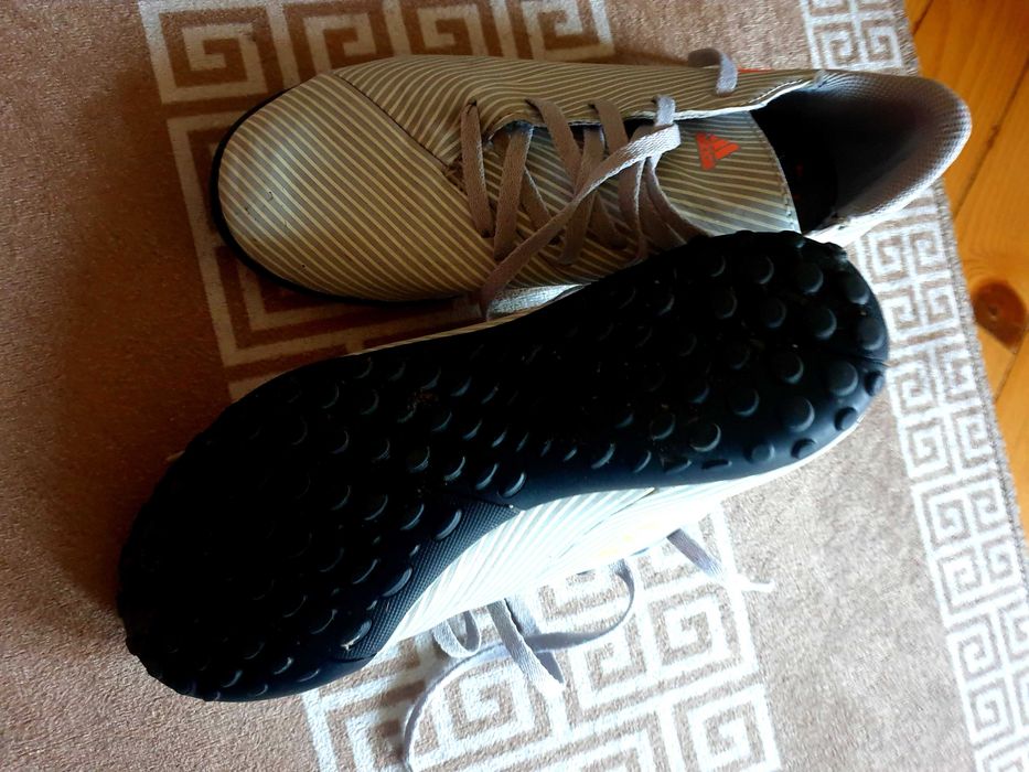 Crampoane Adidas