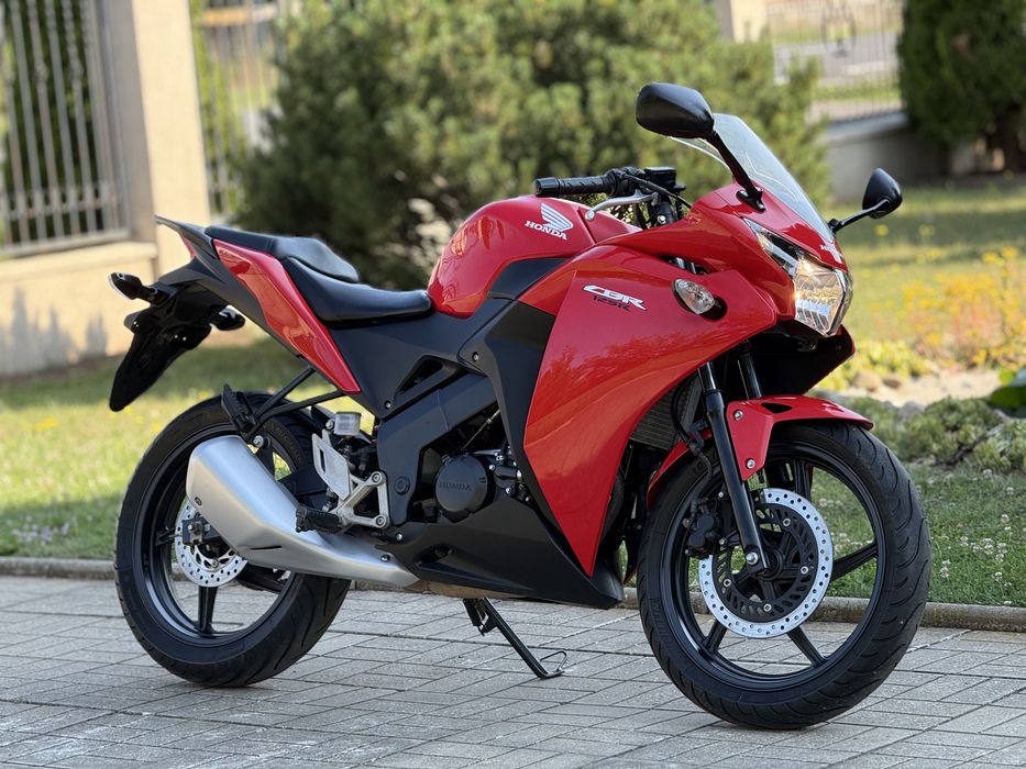 Honda CBR125 2014 A1-16Ani impecabil! (Nu cb yamaha yzf mt ninja)