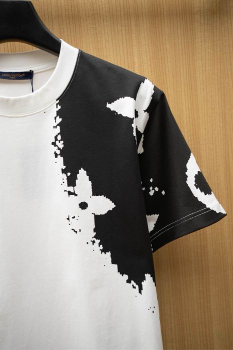 Tricou Barbati Louis Vuitton  !