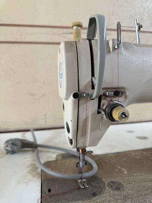 Машинка сотилади 3 та.