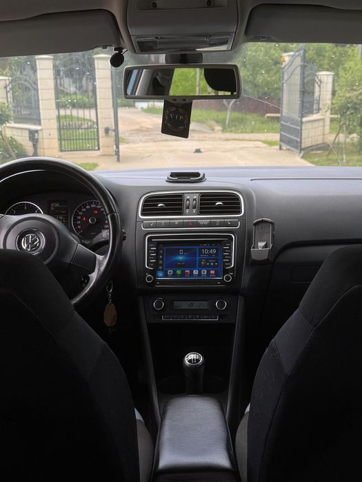 Vând Volkswagen Polo