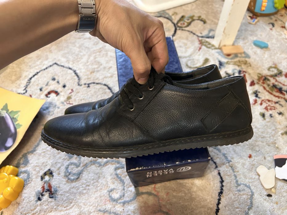 Продам обувь 39-40 размера