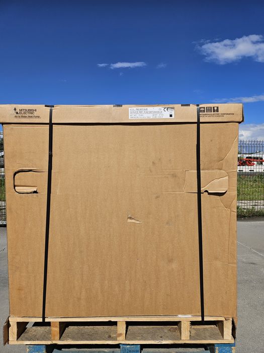 Термопомпа сплит системата Mitsubishi PUHZ-SW75 7.5 kw без управление