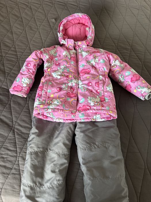 Продам детскую одежду для девочки