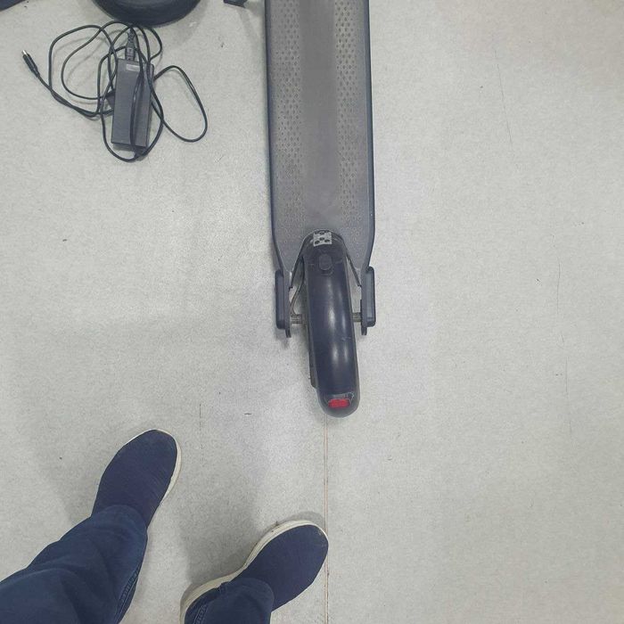 Elektrosamokat sotiladi.