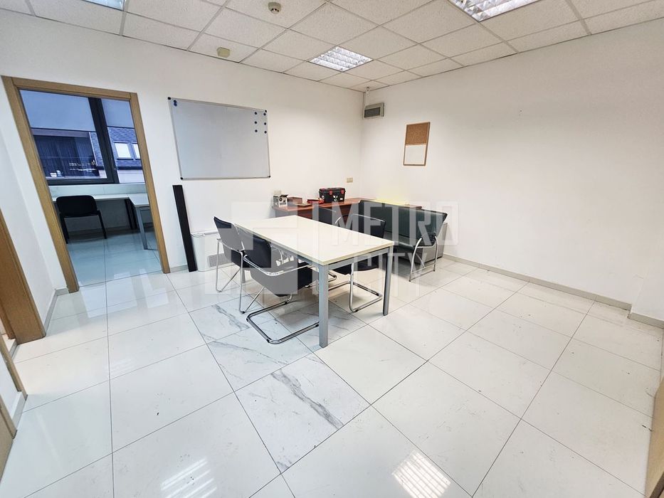 Дава се под наем Офис в София, Младост 3 - 128 кв.м за 765 € - Снимка #3