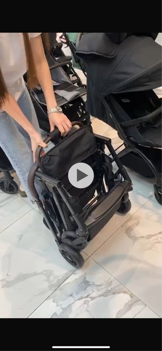 Коляска прогулочная