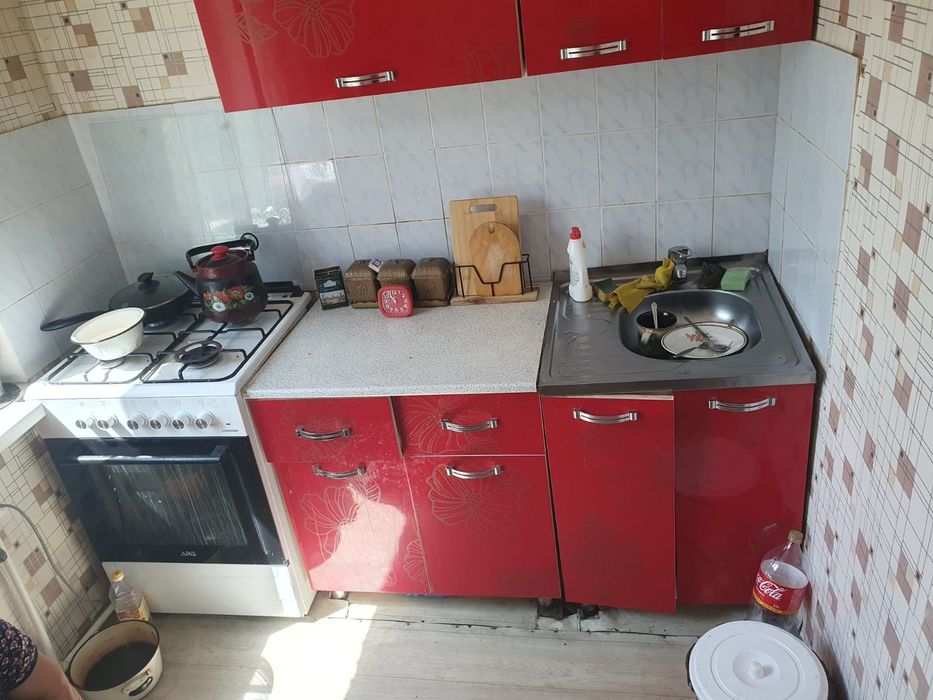 Отдам даром кухонную гарнитур