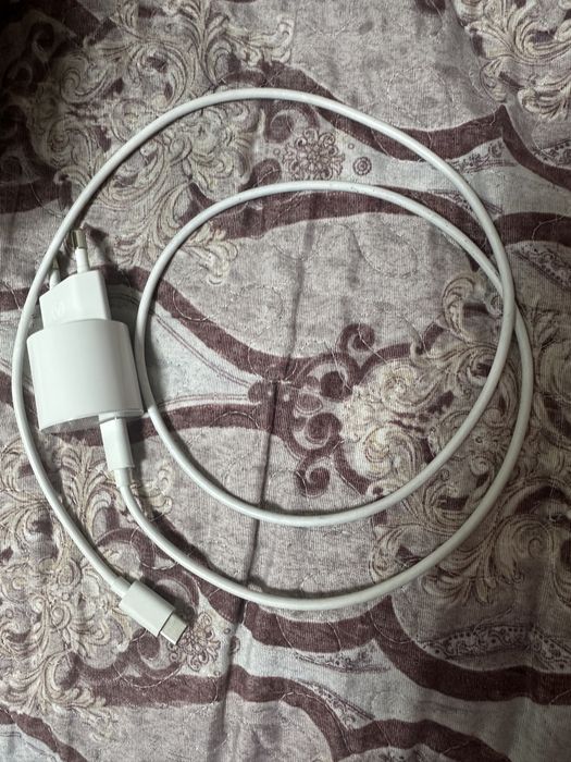 Продаю VR-шлем Meta Quest 3 на 512GB