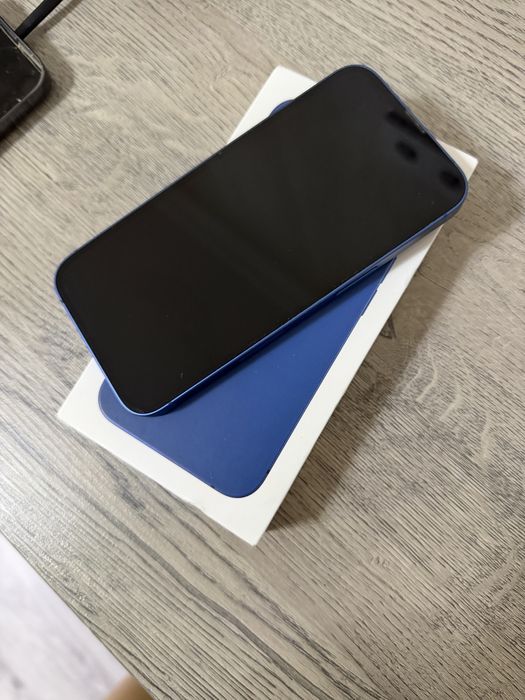 Продается Айфон 13,256гб