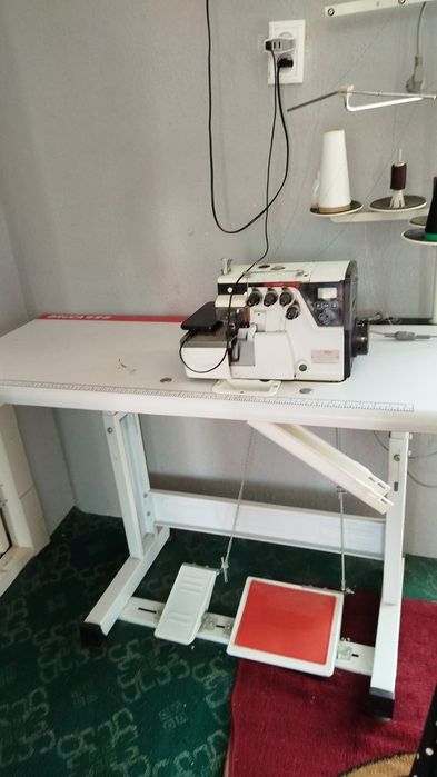 Averlok bir qul iwlagan uyda oddiy iwla qilingan.