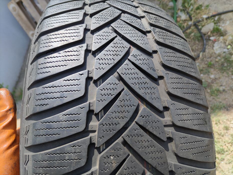 235/55/17 Дънлоп без ДОТ