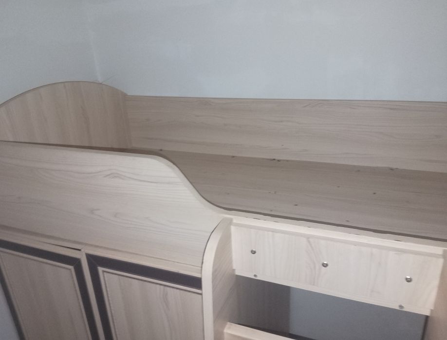 Мебель, двух двухъярусная кровать