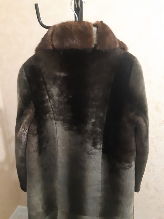 Шуба мутон с норковым воротником