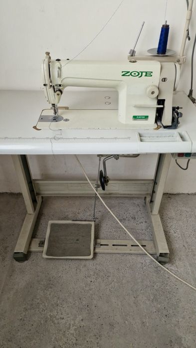 Швейная машинка Zoje, прямострочка