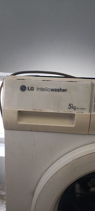 Продам стиральную машину LG