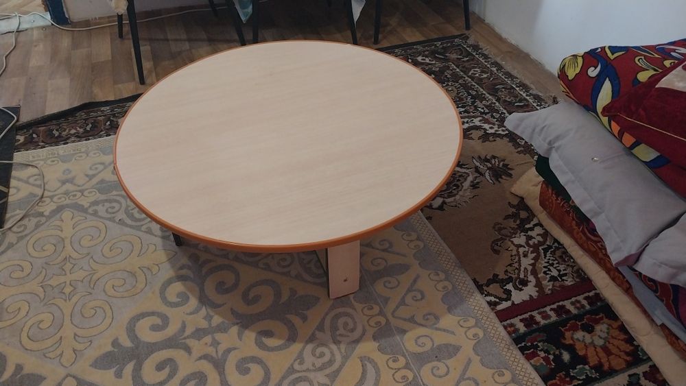 Продам Стол  срочно
