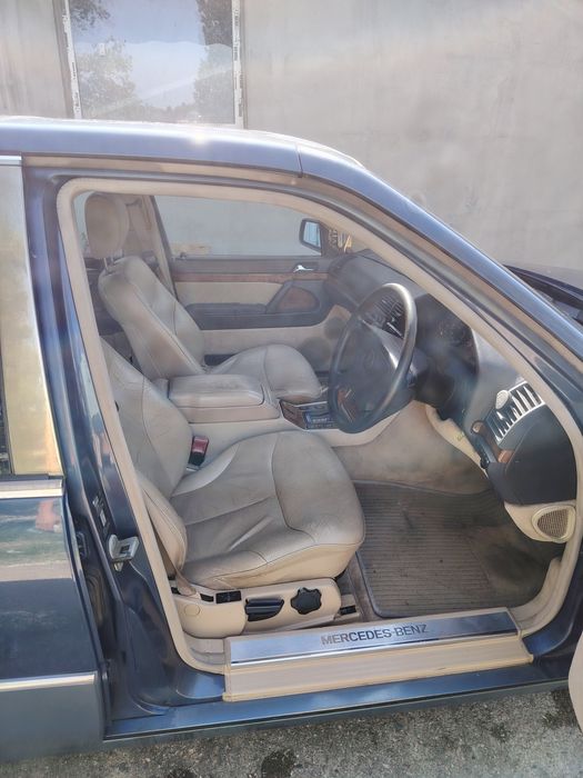 Mercedes 300se atestat istoric in Romania, volan pe dreapta
