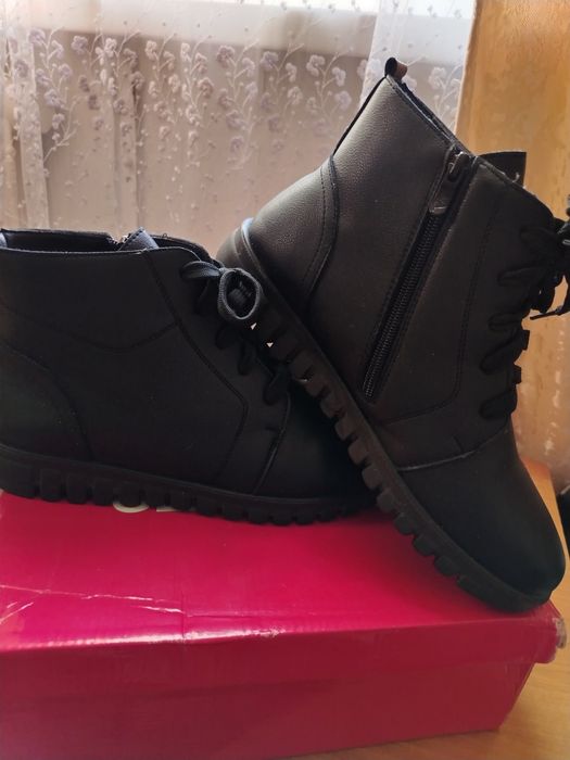 Осенние ботинки 41р. 4500т.