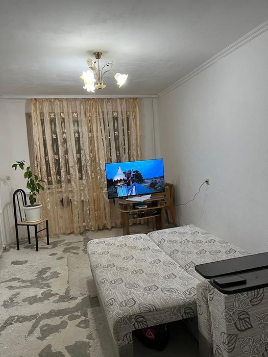 Продам 2к ленинградка в 20 мкр 4/5