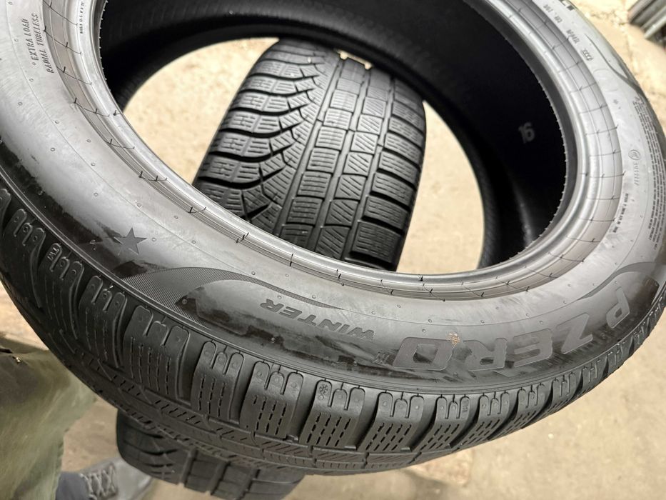 2x Anvelope Iarna 245/50 R19 - Pirelli P Zero Winter cu steluta BMW
