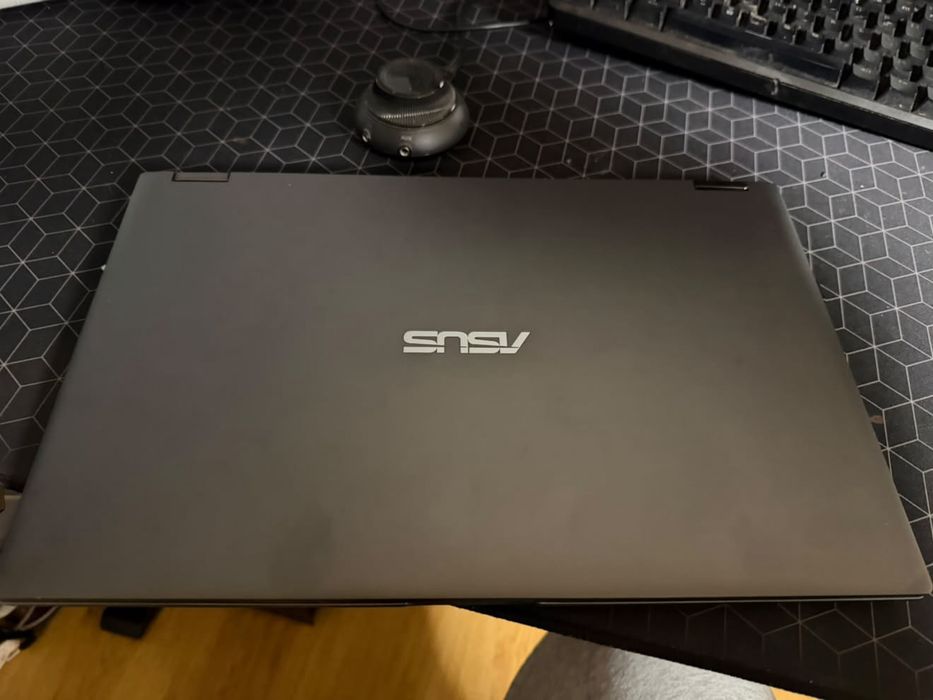 Asus zenbook editie speciala