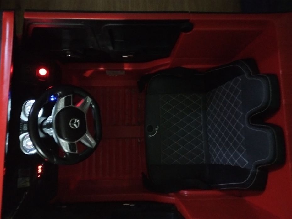 Детская электромобиль