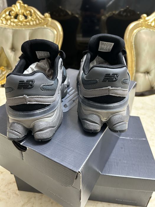 Adidasi New Balance 9060 nou
