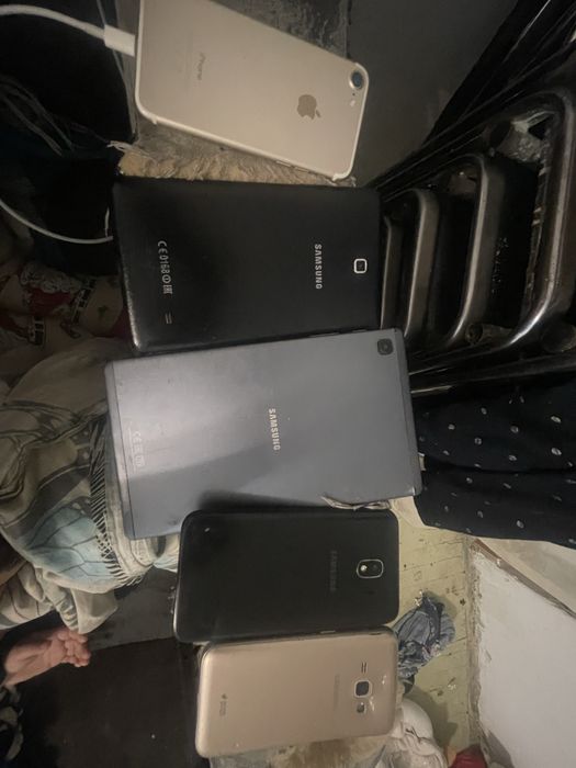 Телефоны и планшеты на запчасти