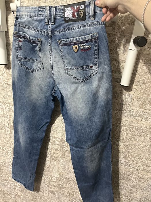 кэжуал джинсы tommy hilfiger (оригинал)