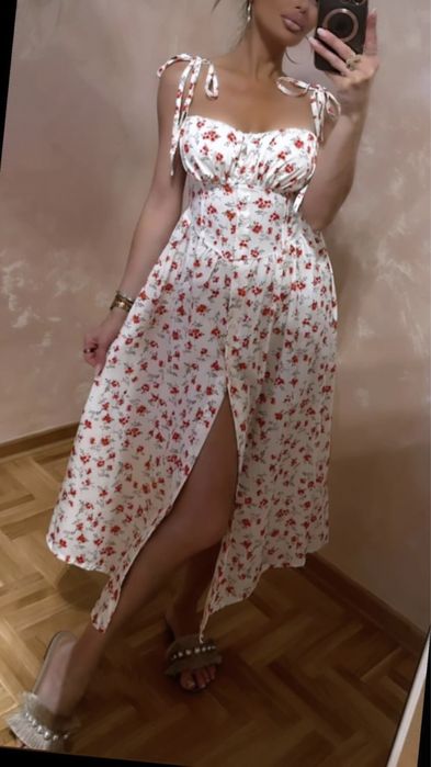 Rochită de vara, cu imprimeu floral