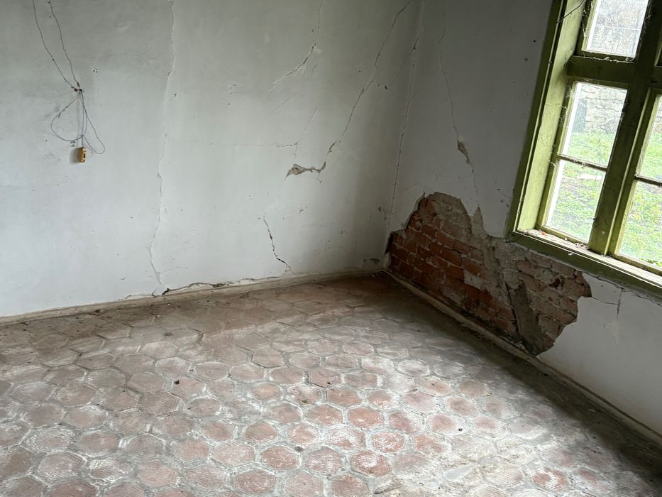 Продава се Къща в с. Малки Вършец, Област Габрово - 34 кв.м за 180 €/кв.м - Снимка #3