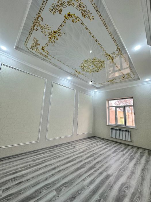 2 этаж катеж сотилади , мевастон тойхонаси ёни