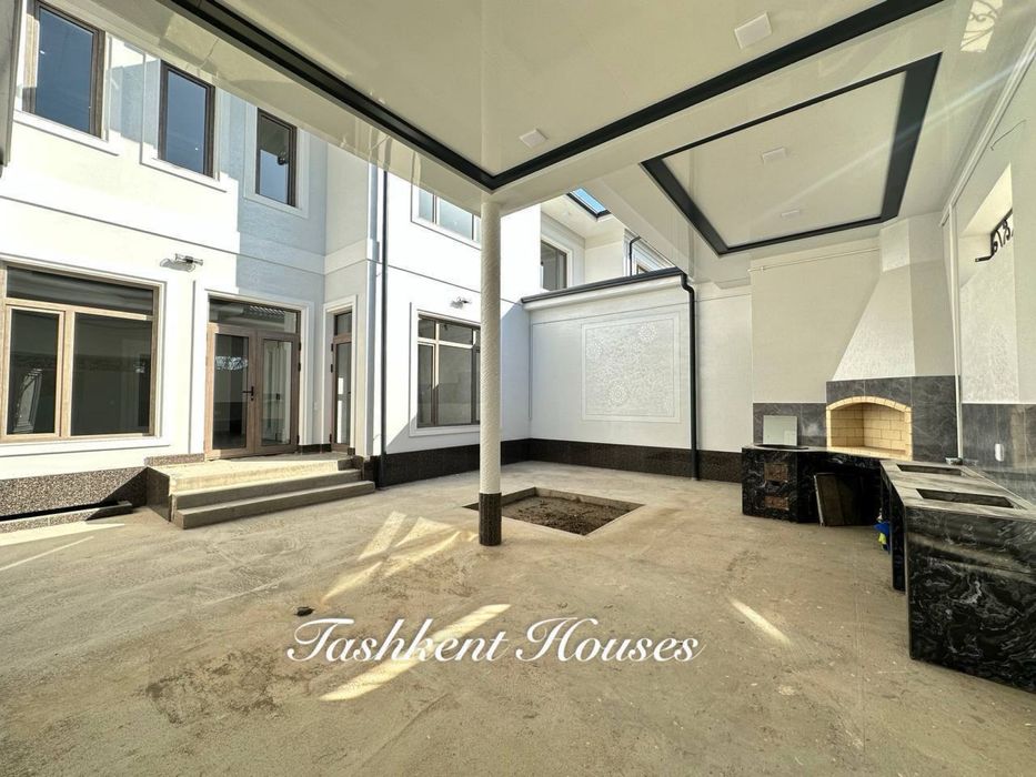 Кулол махаллада 2,5 сотокли 6 хонали енги уй сотилади