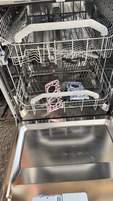 Посудамоюшая машина