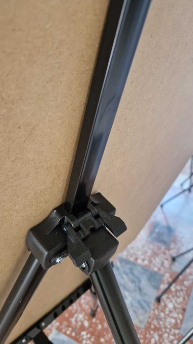 Мольберт тренога