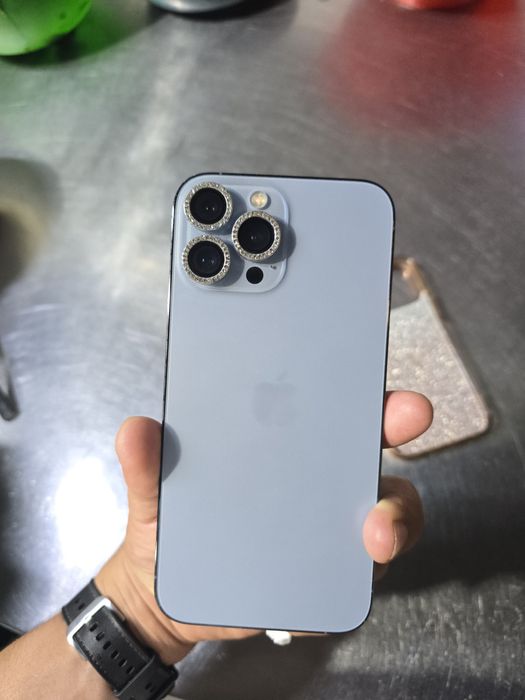 Iphone 13 pro max ideal holatda