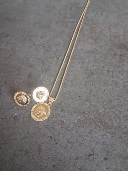 Vând set din aur 14k model Versace