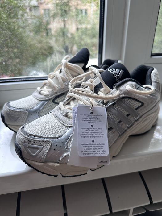 Кроссовки Adidas APE 779001