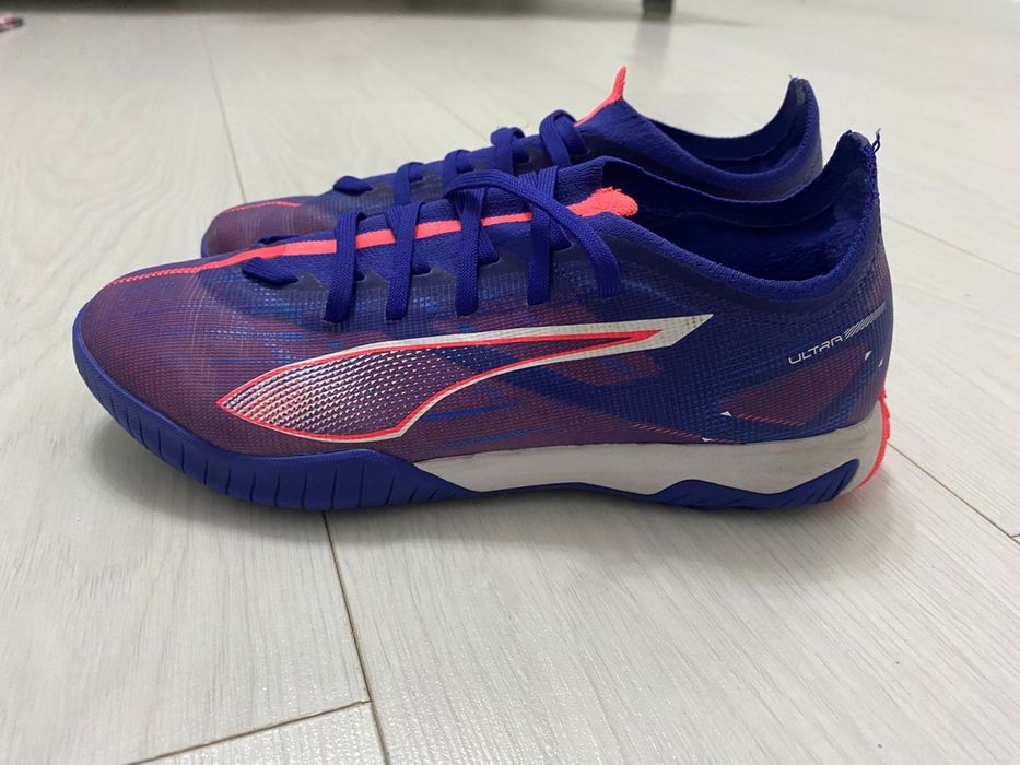 Кроссовки сороконожки