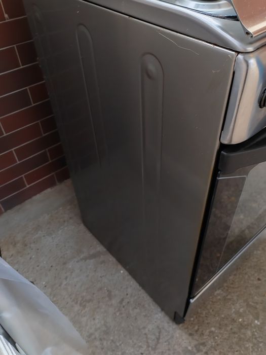 Aragaz Indesit inox perfect  funcțional