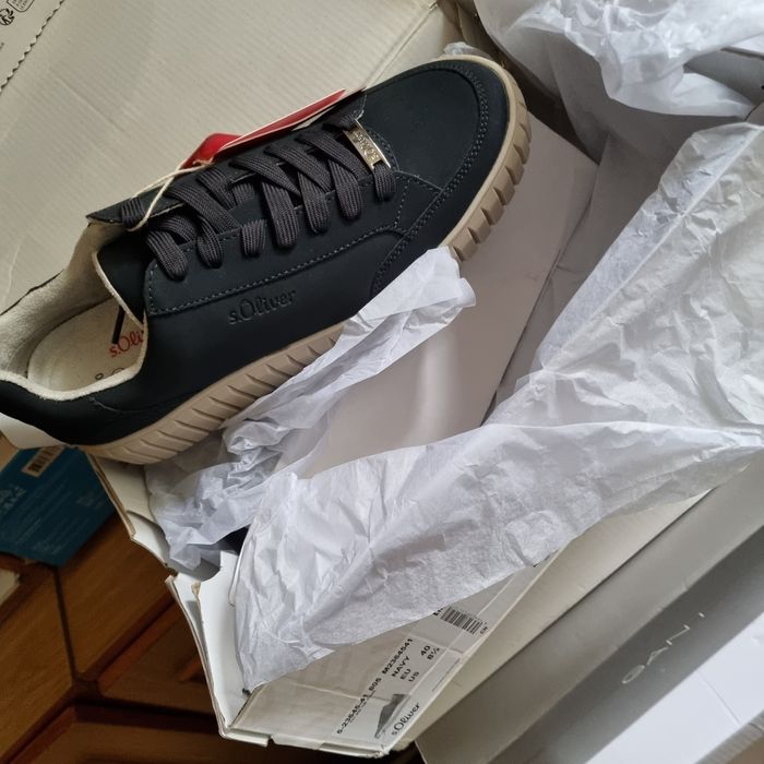 Adidasi damă Reebook din piele,albi, nr.38,5. Originali în cutie